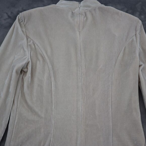 Rehab Shorts Women Small Beige Casual Romper Long Sleeve Velour One Piece Outfit - Picture 15 of 16